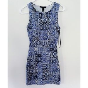 Blue patterned bodycon dress